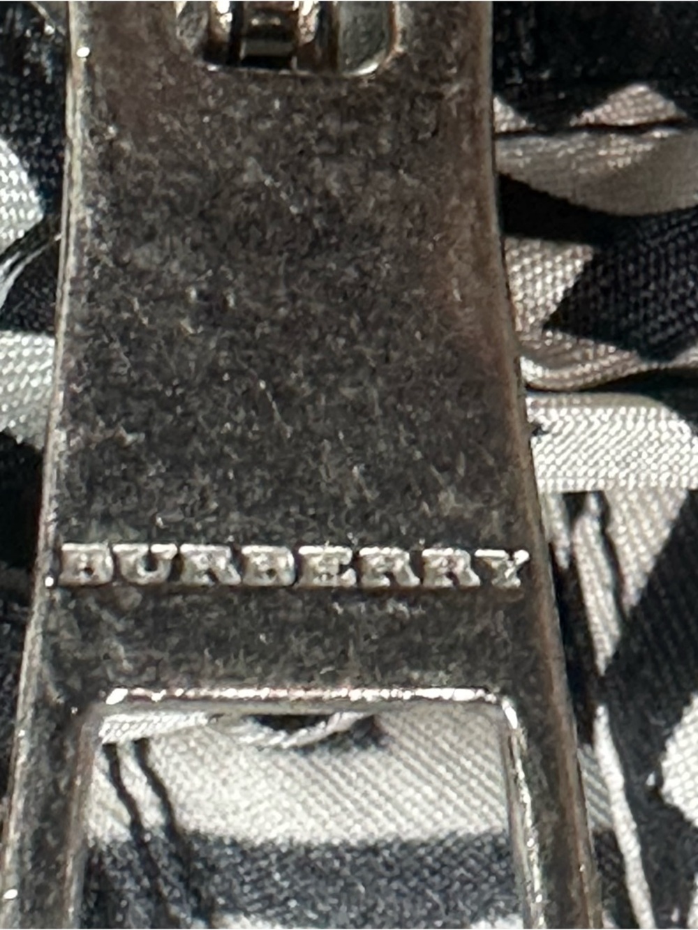 Burberry Bow Zip Black White Geometric Print Silk Blouse Long Sleeve Size 4 - Picture 10 of 13